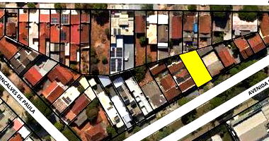 Terreno Urbano 296,76m² com Residência em Alvenaria