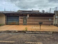 Casa 3 quartos, 1 banheiro, 4 vagas, 223m² construídos
