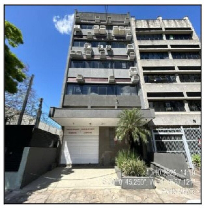 Sala Comercial com 106,2 m² em Porto Alegre