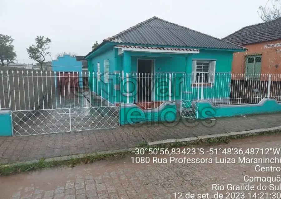 Edificação com 102m² e Terreno com 355m² em Camaquã - RS