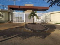 Casa em Condomínio com 1 Vaga de Garagem
