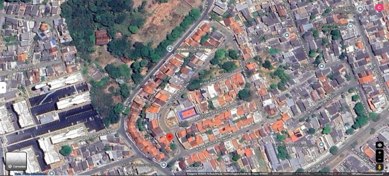 Lote 02 com terreno amplo e localização estratégica, ideal para investimento