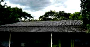 Imóvel Comercial e Residencial com 2 Quartos e 1 Banheiro