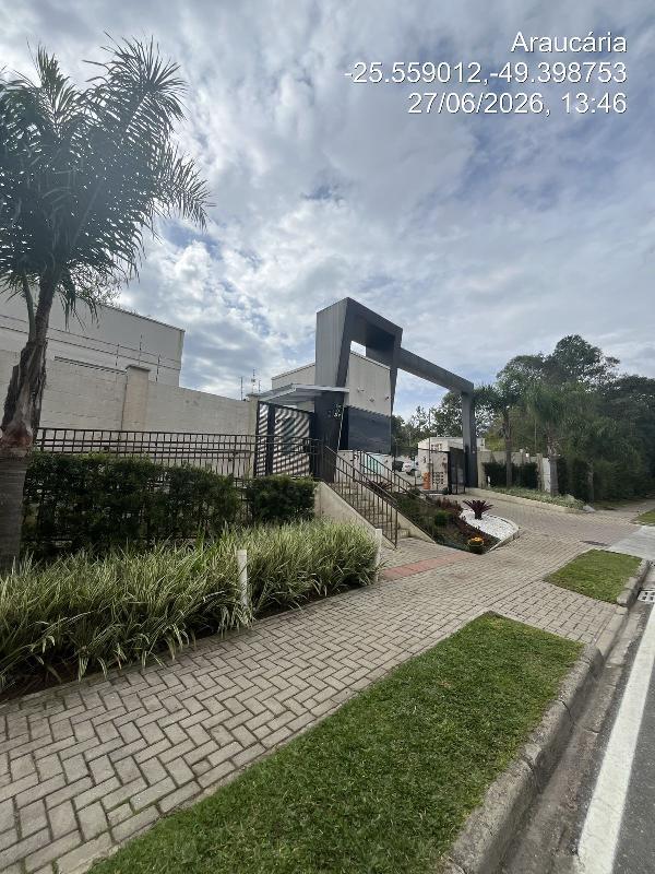 Apartamento com 2 Quartos e Vaga de Garagem em Araucária