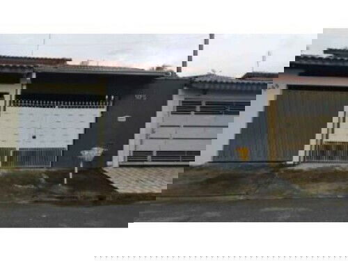 Casa Ocupada na Cidade Industrial com 64m²