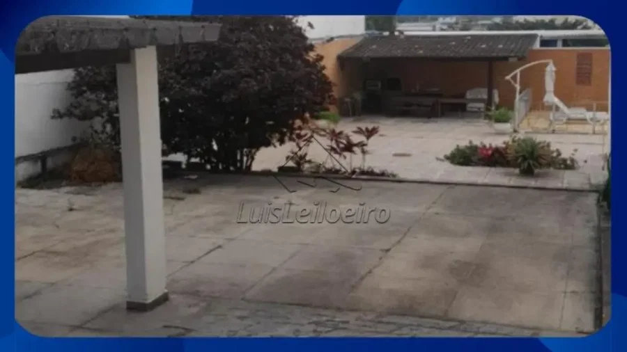 Prédio Residencial/Comercial com 297m² em Duque de Caxias
