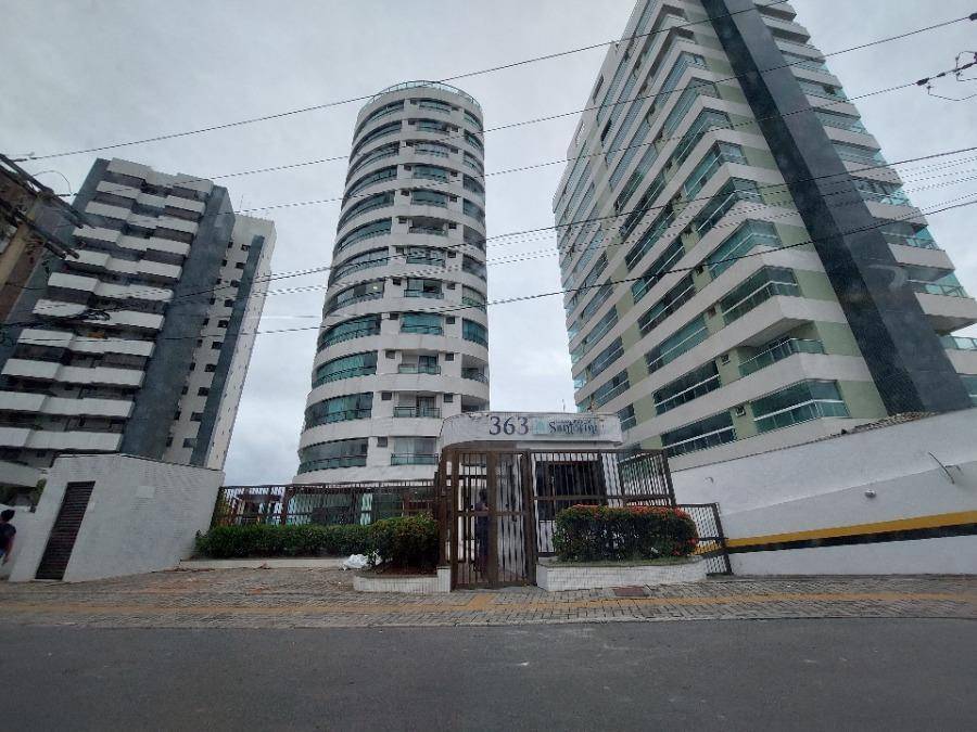 Apartamento com 3 quartos, 145m², 4 vagas