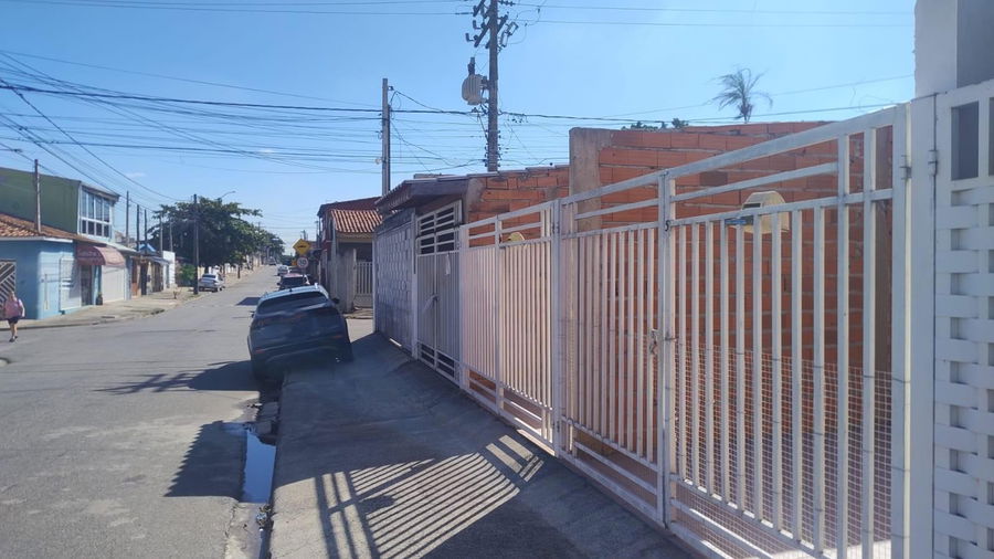 Casa 49m² em Vila Helena - Ocupado