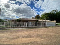 Casa no Morro Do Leôncio com 173,83m² e 405m² de terreno
