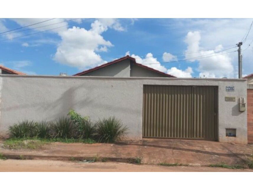Casa Ocupada com 79,86 m² em Vila Adilair II