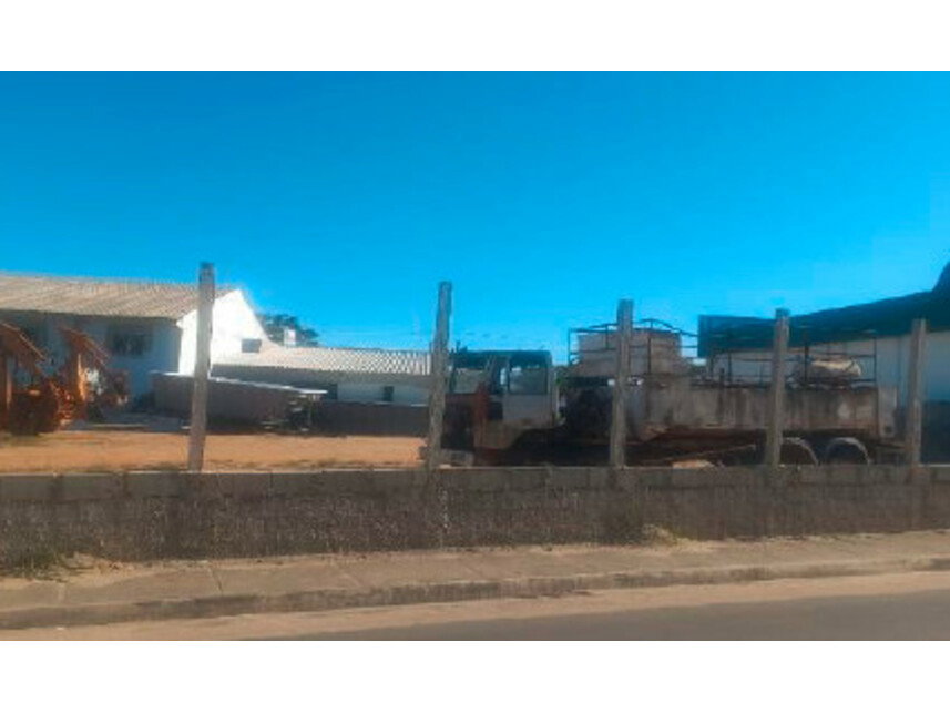 Terreno de 3.481 m² em leilão
