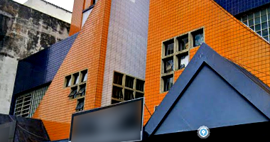 Box de Garagem com 13.84m² em Edifício Residencial e Comercial