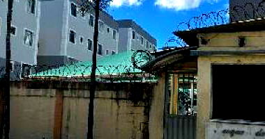 Apartamento com 2 quartos, 1 banheiro e 1 vaga