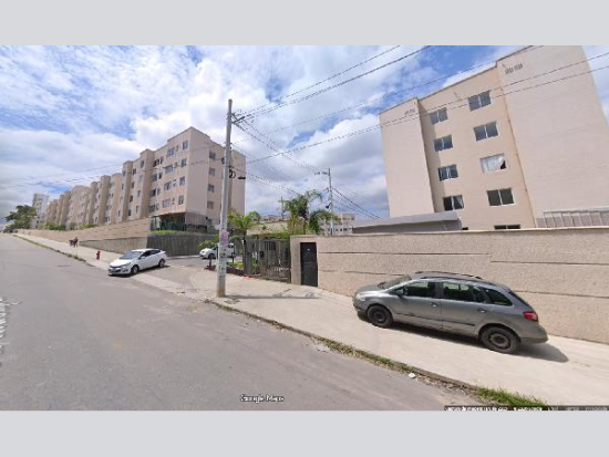 Apartamento com 2 Quartos e Vaga de Garagem em Santa Cruz