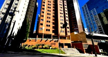Apartamento 136 no Edifício Champagnat Regence com 85,80m²