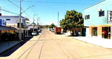 Fazenda São Bento com casa sede, alojamento e curral
