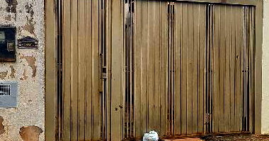 Casa com 2 Quartos e Varanda em Condomínio
