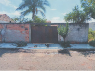 Casa com 2 quartos, 1 banheiro e 300m² de terreno