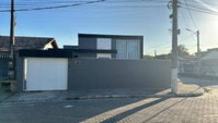 Casa padrão com 3 quartos, 2 banheiros e 1 vaga em Iguaba Grande