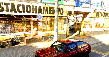 Galpão Urbano com 425m² Construídos, Ocupado