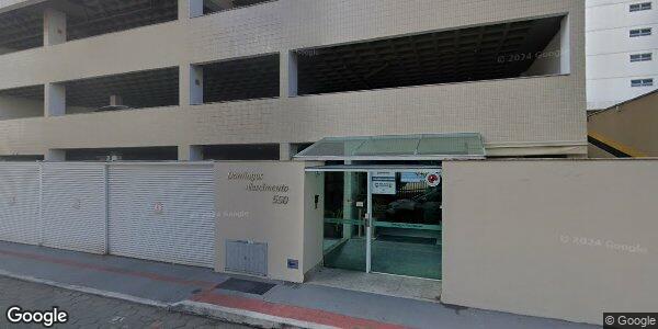 Apartamento com 2 quartos, 2 banheiros e 80m²