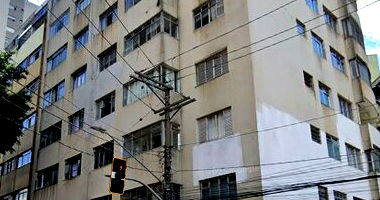 Apartamento Ocupado com 1 Banheiro e 1 Quarto em Leilão