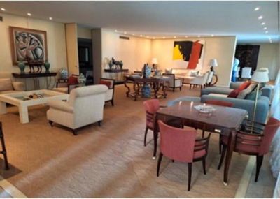 Luxuoso Apartamento com 7 Quartos e 6 Vagas no Jardim Paulistano