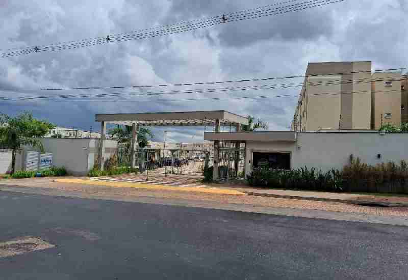 Apartamento com 2 Quartos e 1 Vaga em Araraquara