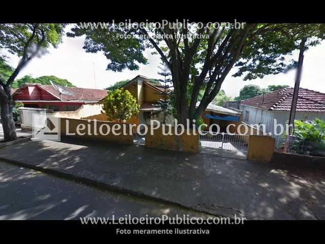 Terreno 602 m² em Nova Esperança, desocupado