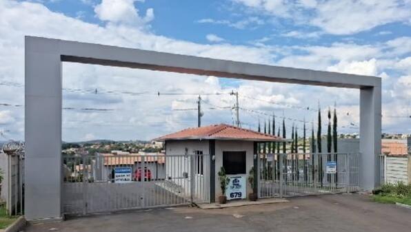 Casa com 2 quartos, 1 banheiro e 54,16m² área privativa