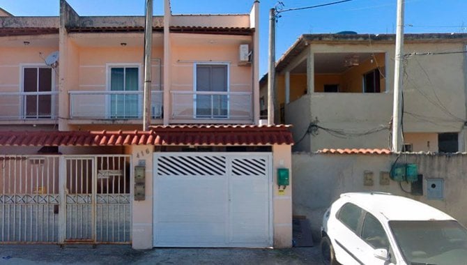 Casa com 3 quartos, 3 banheiros e 1 vaga de garagem