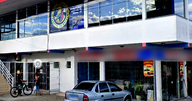 Terreno com Edificação de 520m², área total 880m²