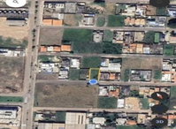 Terrenos urbanos desocupados em loteamento residencial