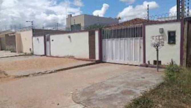Casa padrão 2 quartos 2 banheiros 1 vaga 265m² construída, ocupada