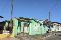 Terreno urbano com 324m², benfeitorias não averbadas