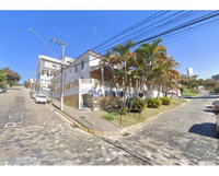 Hotel com 1.342m², 2 andares, quartos e garagem no Centro