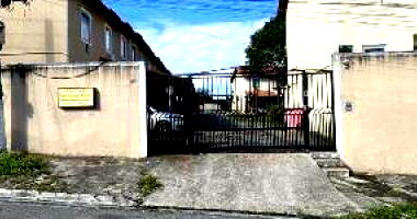 Casa com 2 quartos, 2 banheiros, 53.97m²