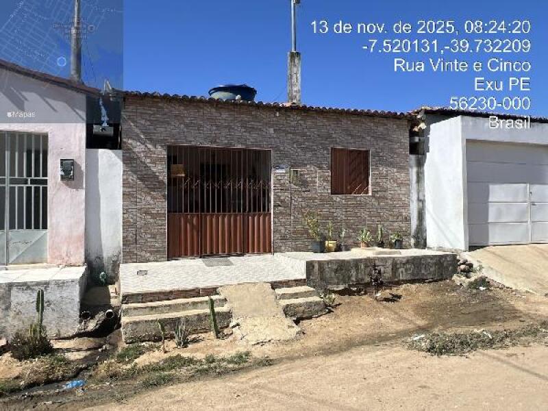 Casa com 3 quartos em Exu/PE