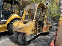 Guindaste Sobre Pneus Hyster KF - Oportunidade Única!
