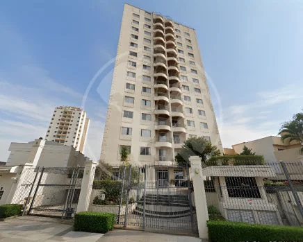 Apartamento com 3 quartos, 2 banheiros e 2 vagas de garagem