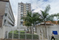 Apartamento com 4 Vagas de Garagem em São Paulo