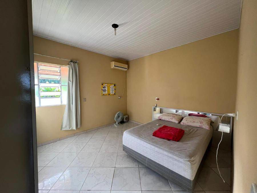 Casa com 3 quartos, 1 banheiro, 77m² construída, ocupada