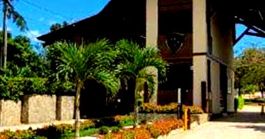 Casa Ocupada com 4 Quartos em Conchas/SP