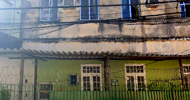 Prédio com ótima localização em Laranjeiras, 0 quartos, 0 banheiros