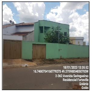Casa com 2 Quartos e 1 Vaga em Goiânia
