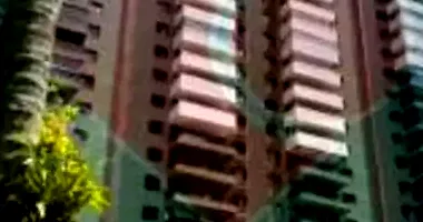 Apartamento com 2 vagas em leilão na Freguesia de Jacarepaguá