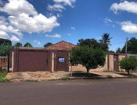 Casa 176m² com 538m² terreno, 3 qts, 3 banhs