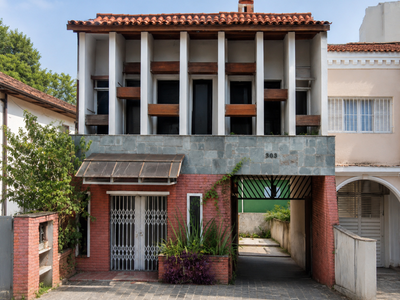 Prédio Residencial com 149m² de Área Construída