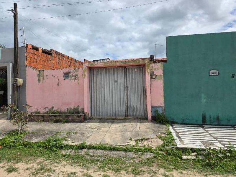 Casa com 2 Quartos e 2 Banheiros em Itaitinga