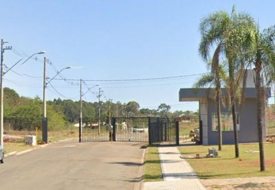 Terreno de 800m² no Residencial Boulevard Serra do Japi